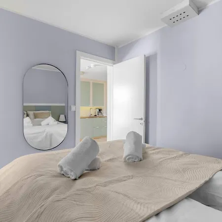 Flat W/ Balcony & Free Parking 奥斯陆