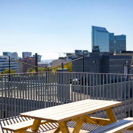 Flat W/ Balcony & Free Parking * Oslo